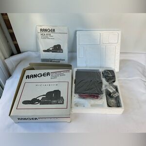 VINTAGE RANGER HCA818 ELECTRONIC TUNING 40 CHANNEL CB RADIO MINI-SIZE - NEW